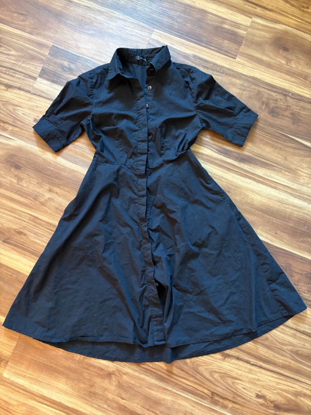 Black midi shirtdress with pockets